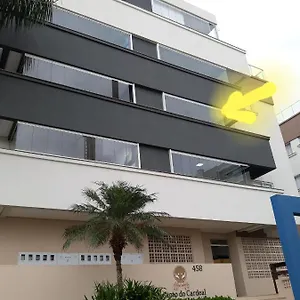 Apartamento Com 2 Quartos 5 Hóspedes - Recanto Do Cardeal - De Bombas-bombinhas, Bombinhas